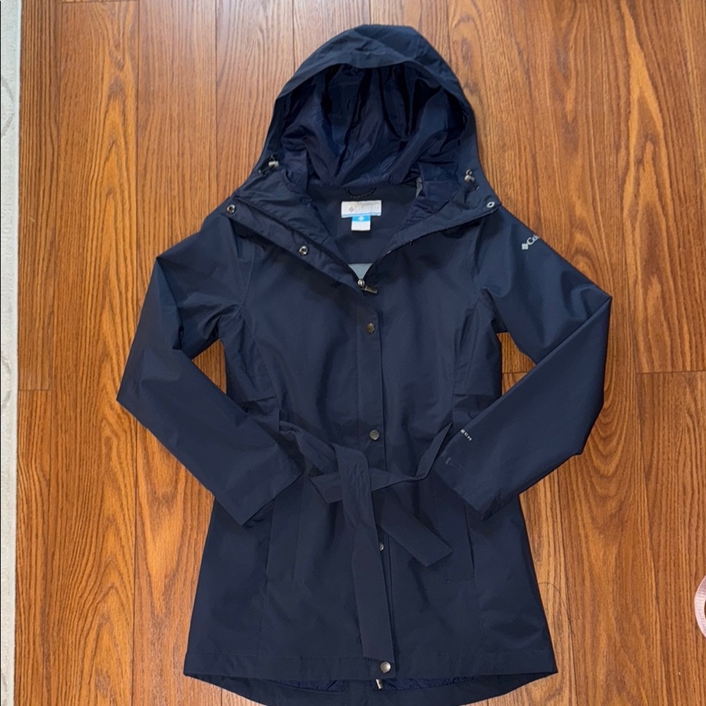 Columbia Blue Jacket with Hood and Weather-Resistant Design